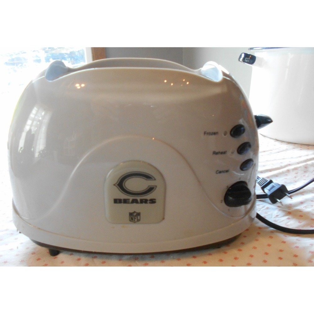 Chicago Bears Toaster Pro Toast Elite Model by Intertek Model CT-819g Frozen NFL